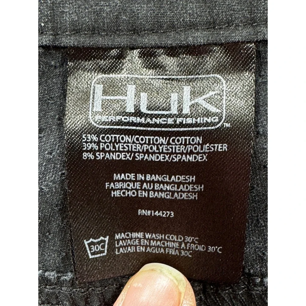 Huk Mens Performance Fishing Stretch Cargo Black Shorts XXL Meas: 40x10